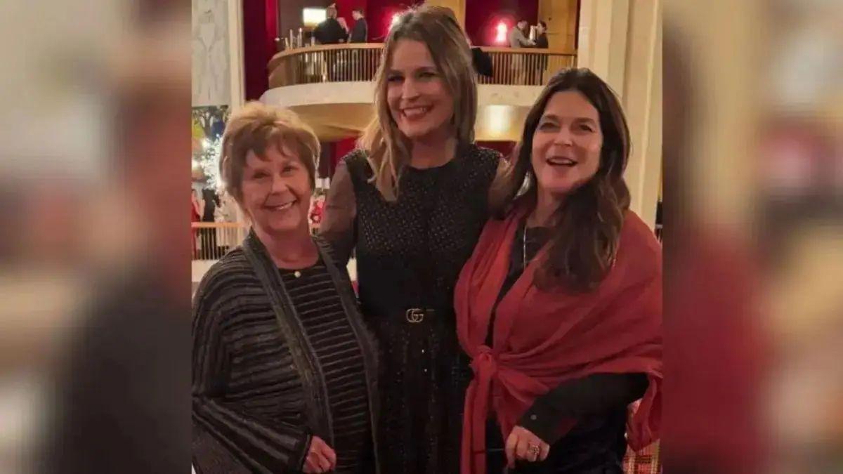 photo of nancy guthrie, savannah guthrie and annie guthrie
