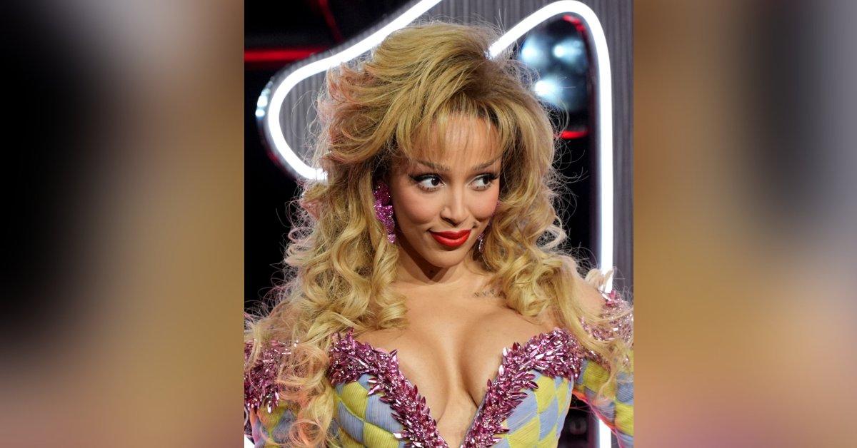 Photo of Doja Cat at the 2025 VMAs