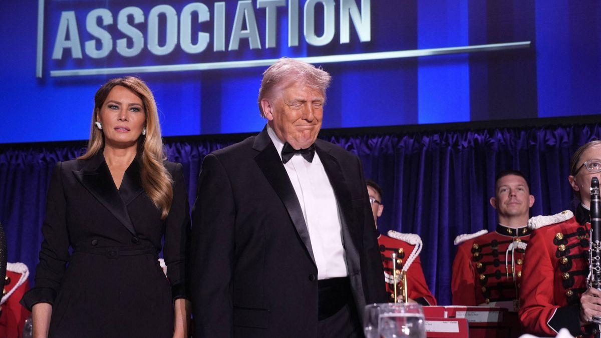 Image of Donald Trump and Melania Trump are competitive to have the better room.