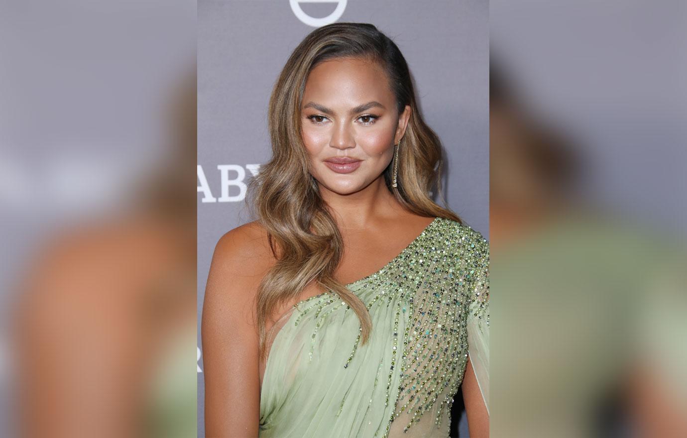 chrissy-teigen