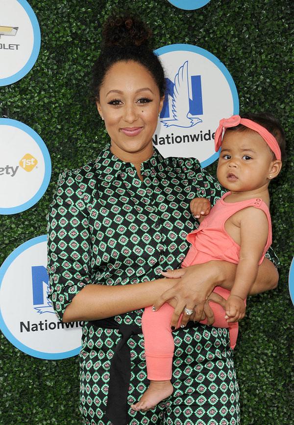 Tamera mowry ariah talea play guitar photos 06