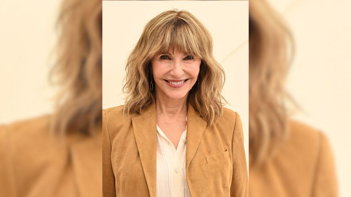 Image of Mary Steenburgen said that she was 'happy' that Ted Danson got to address his past transgression publicly.