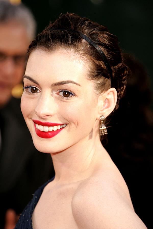 Anne Hathaway 7