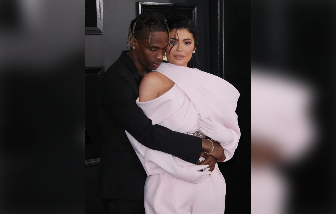 Kylie Jenner And Travis Scott Hug On Red Carpet Reconciliation Unlikely