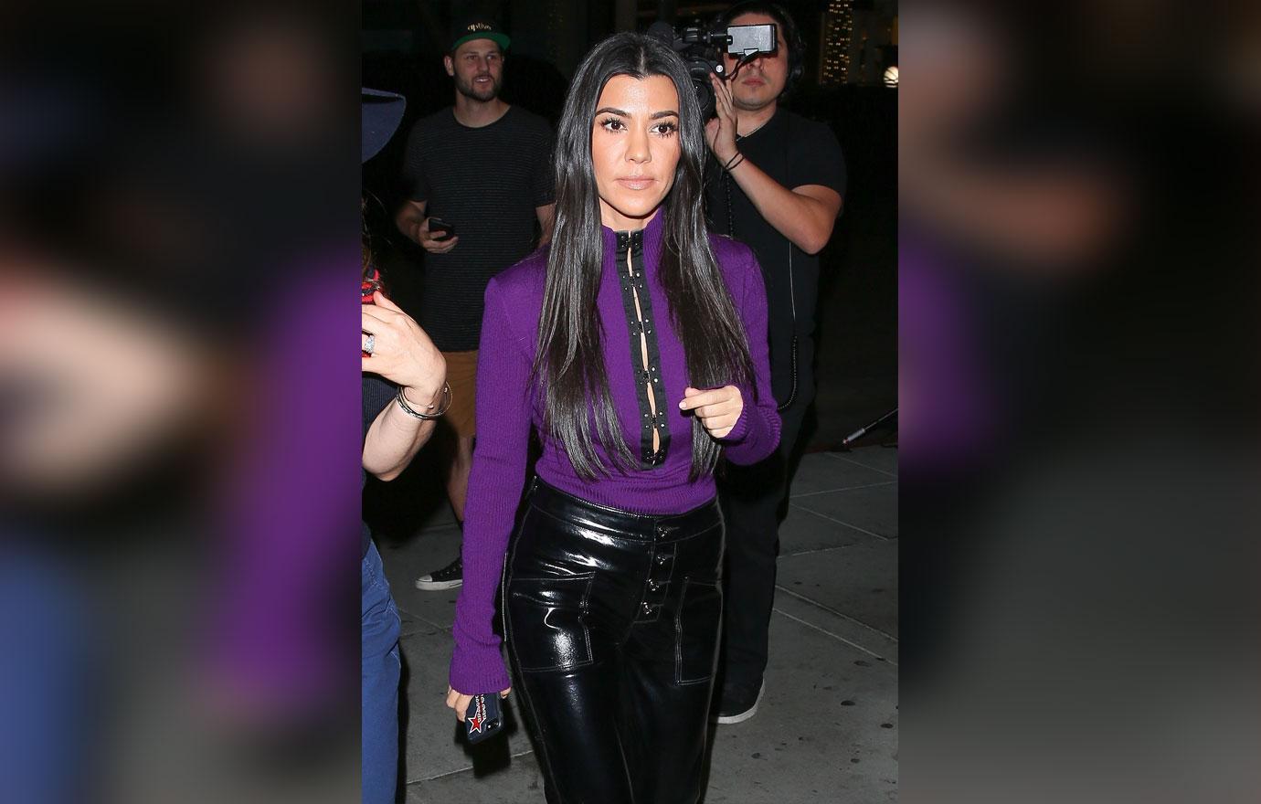 Kourtney kardashian pregnancy style