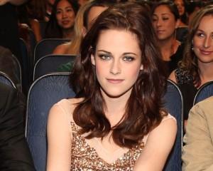 2011__01__Kristen_Stewart_Jan11newsnea 300×240.jpg