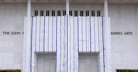 Photo of the Kennedy Center.