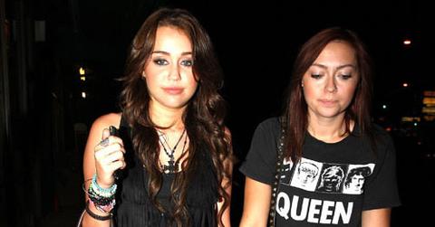 2009__08__main_h_mileycyrusaug26.jpg