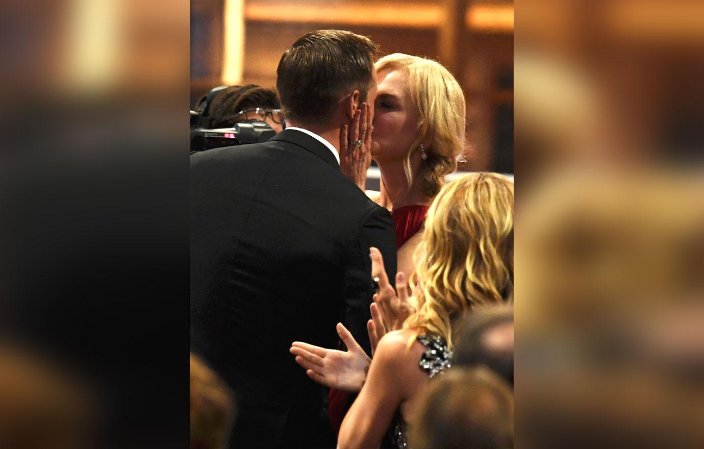 Nicole kidman kiss emmys