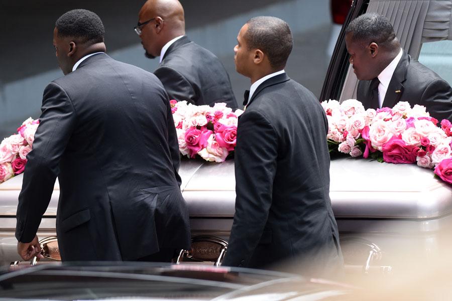 Bobbi kristina brown buried with whitney houston fairview cemetery