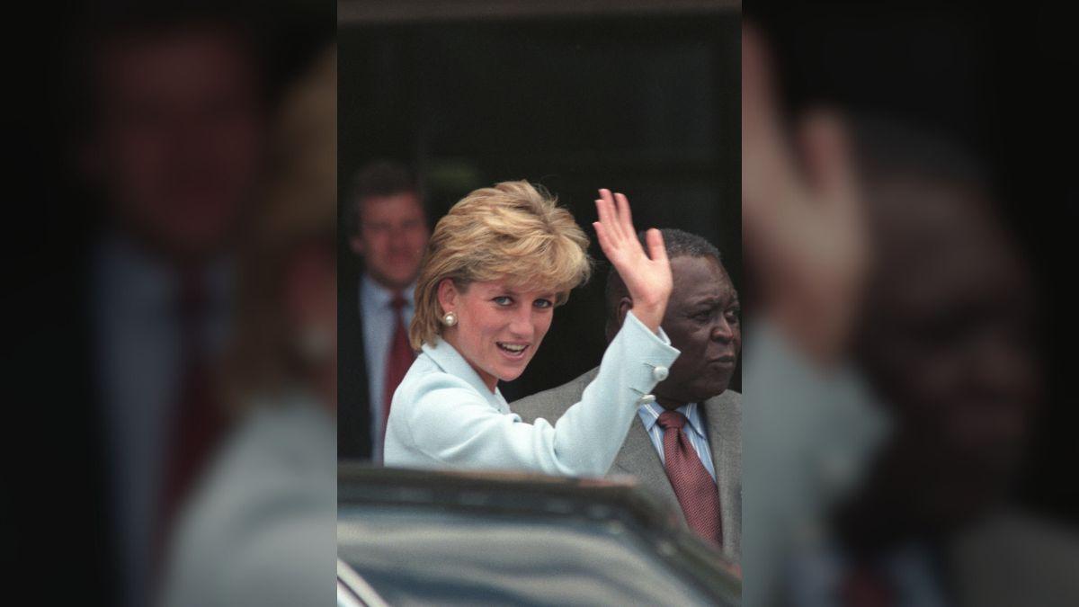 Image of Princess Diana and then-Prince Charles separated in 1992.