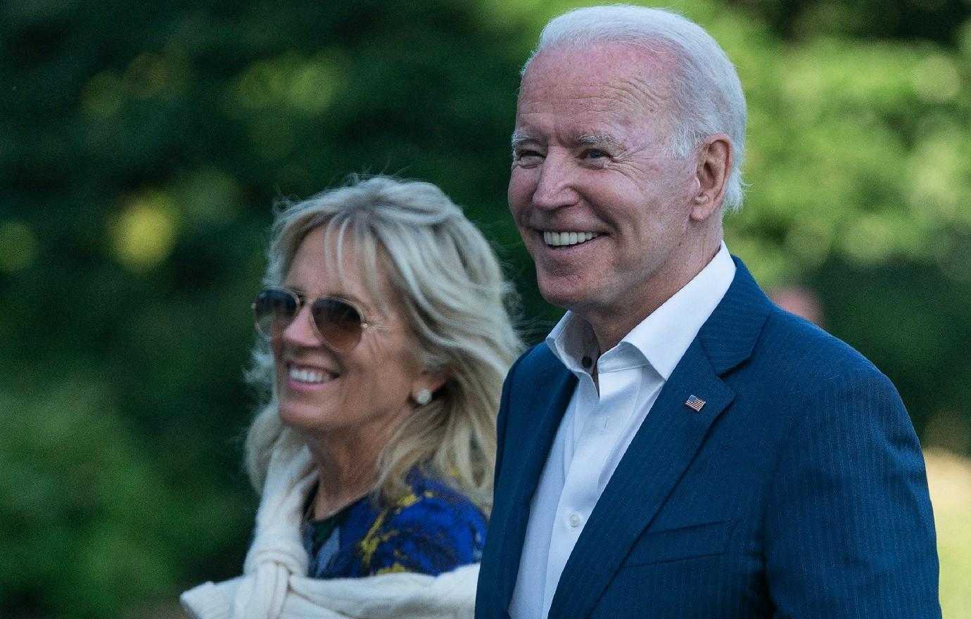 joe biden reconsider re election campaign family camp david debate