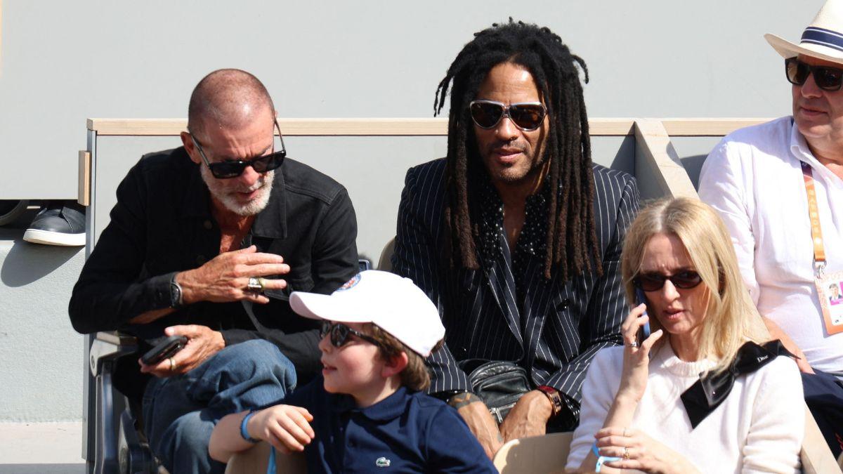 Image of Lenny Kravitz had a wake-up call about his body before he hit 50.