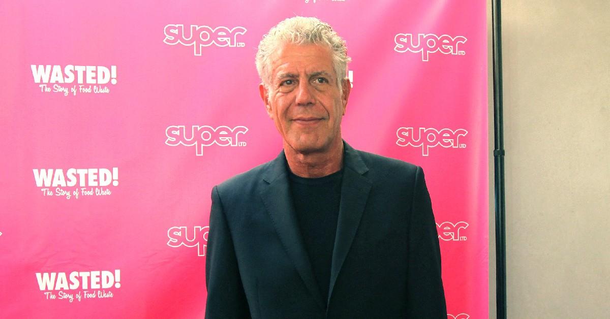 anthony bourdain assistant cryptic text  day before suicide