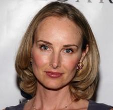 2010__02__okmagazine_chynna phillips 225×219.jpg