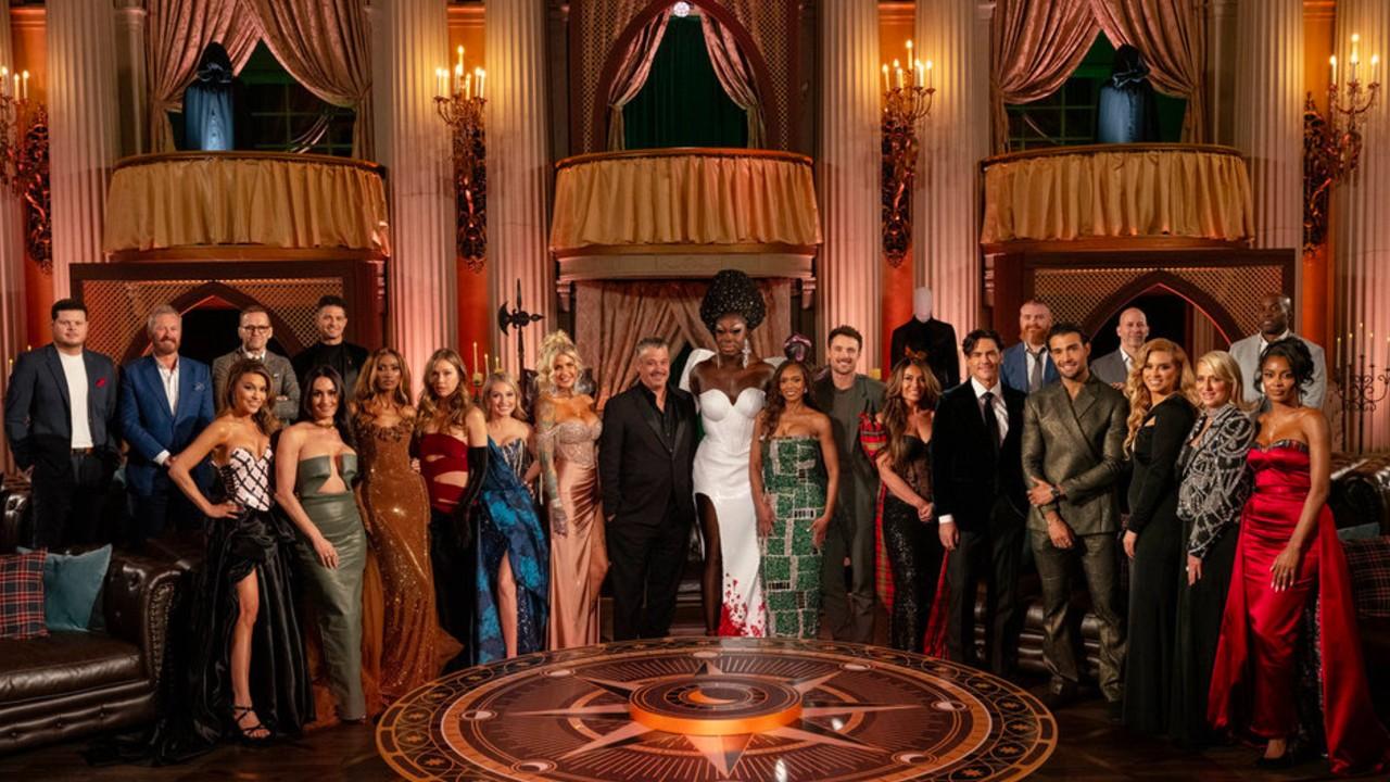 Photo of Rob Mariano and the cast of 'The Traitors' Season 3. 