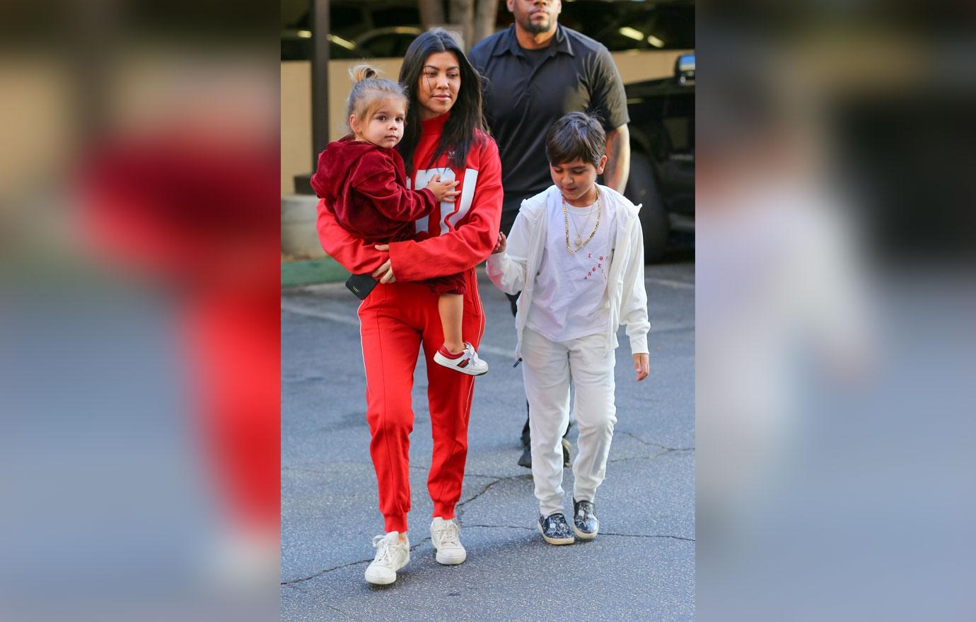 Kourtney kardashian carrying reign