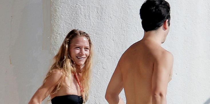 Big Reveal Mary Kate Olsen Is Spotted In A Strapless Bikini