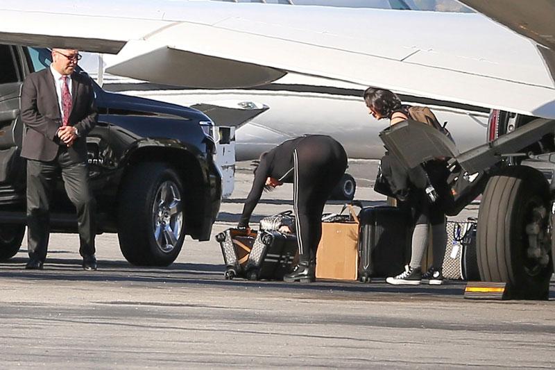 kris jenner naked leggings