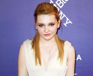2011__05__Abigail_Breslin_May2news 300×246.jpg