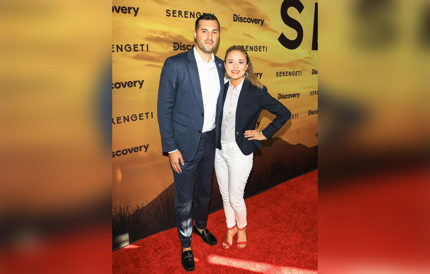 Jinger Duggar Jeremy Vuolo Influencer Posts