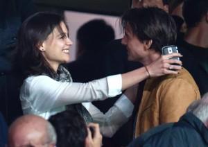 2010__05__Tom_Cruise_Katie_Holmes_May6 300&#215;212.jpg