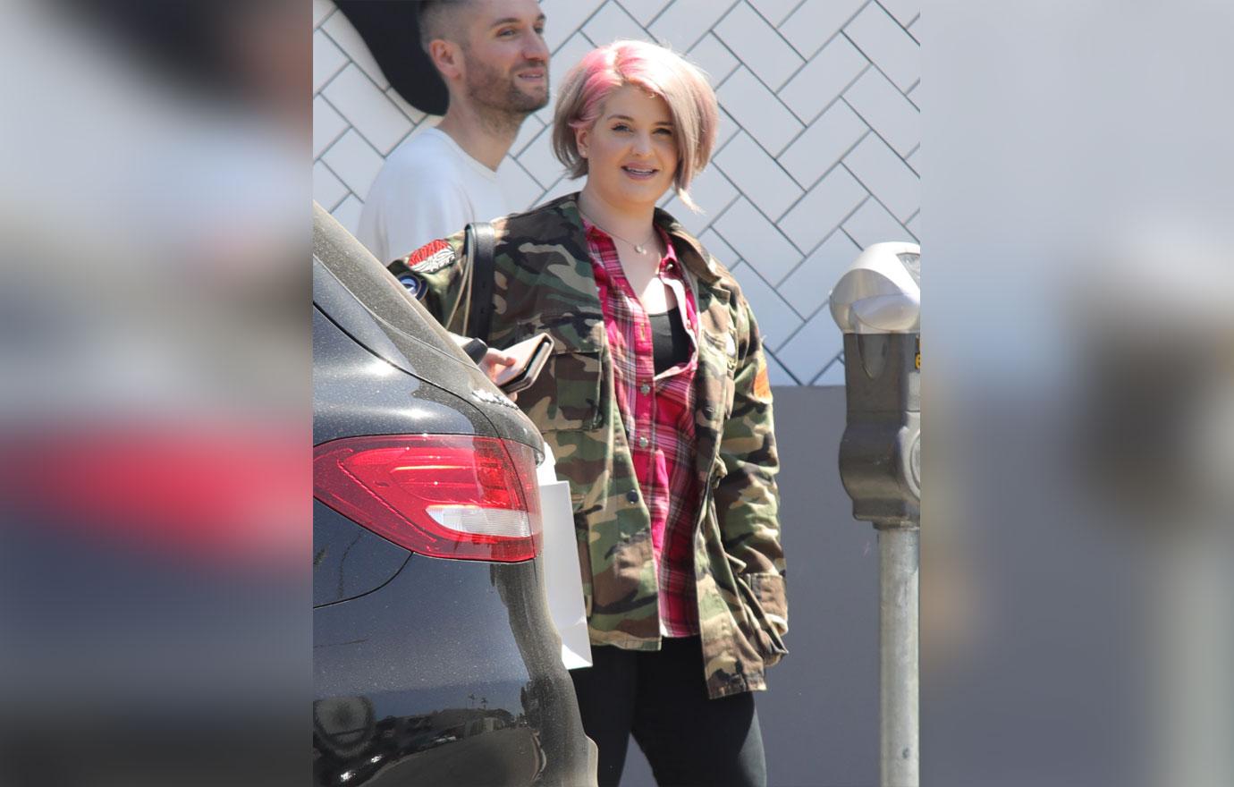 kelly osbourne camo jacket