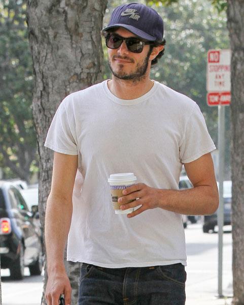 Ok_032913_news_adam brody gallery_ _1.jpg