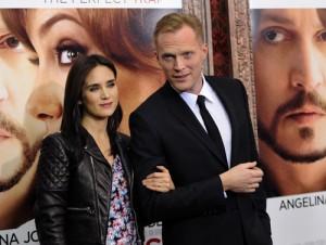 2010__12__Jennifer_Connelly_Paul_Bettany_Dec14newsnea 300×226.jpg