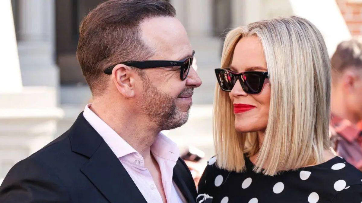 image of Jenny McCarthy and husband
