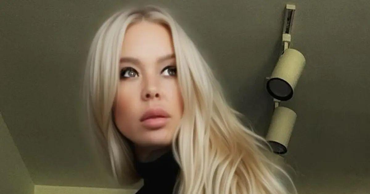 Photo of Jenna Jameson revealed she 'switched sides' and returned to a branch of Christianity.