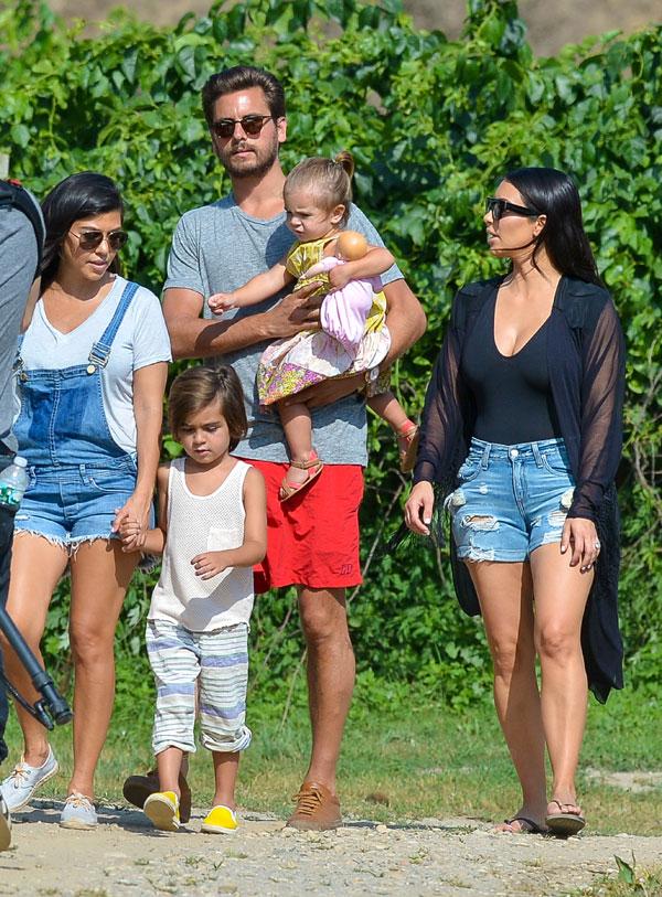 Scott disick mason vacation 02