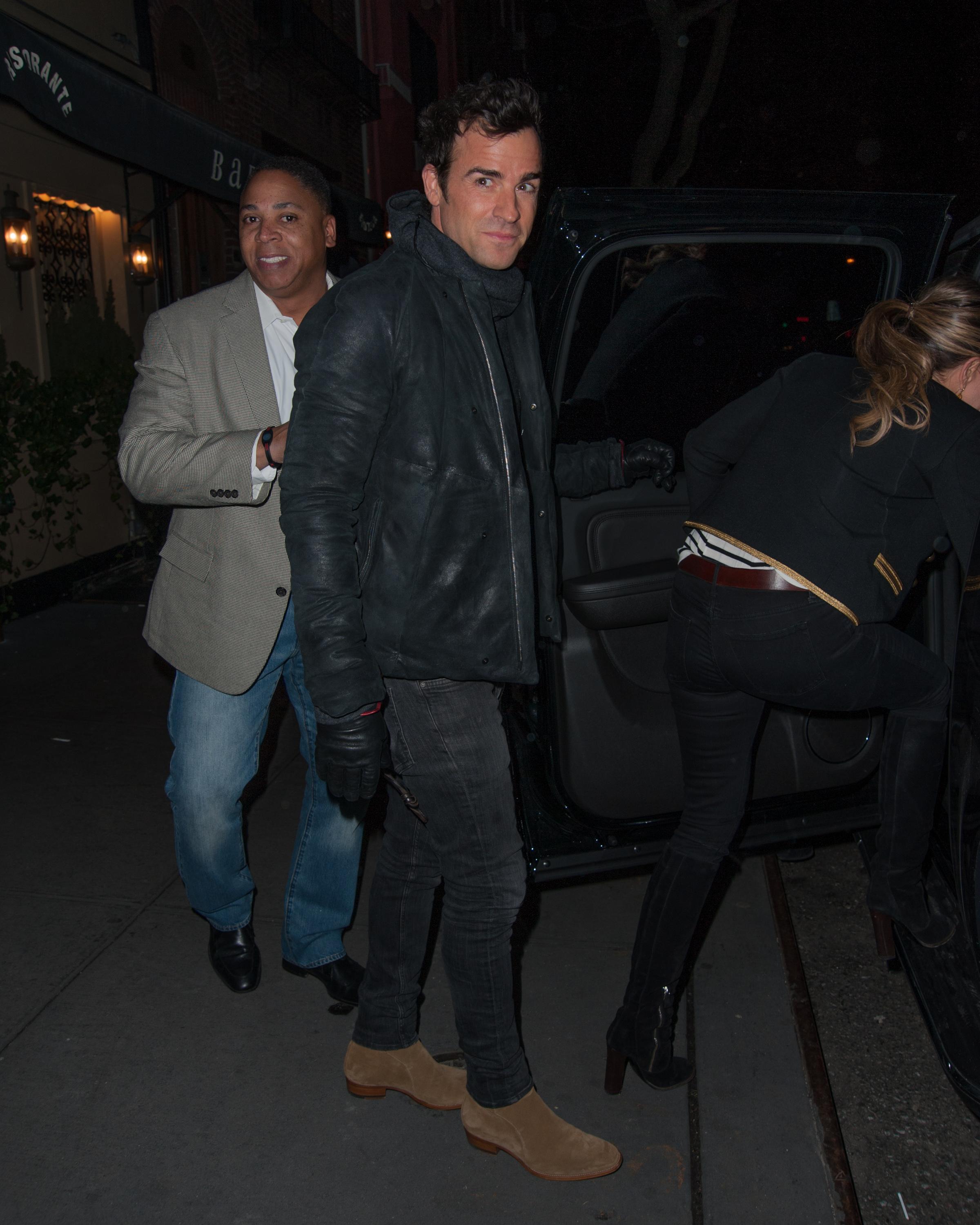 EXCLUSIVE: Justin Theroux and Jennifer Aniston leaving Babbo Ristorante in New York City **NO DAILY MAIL SALES**