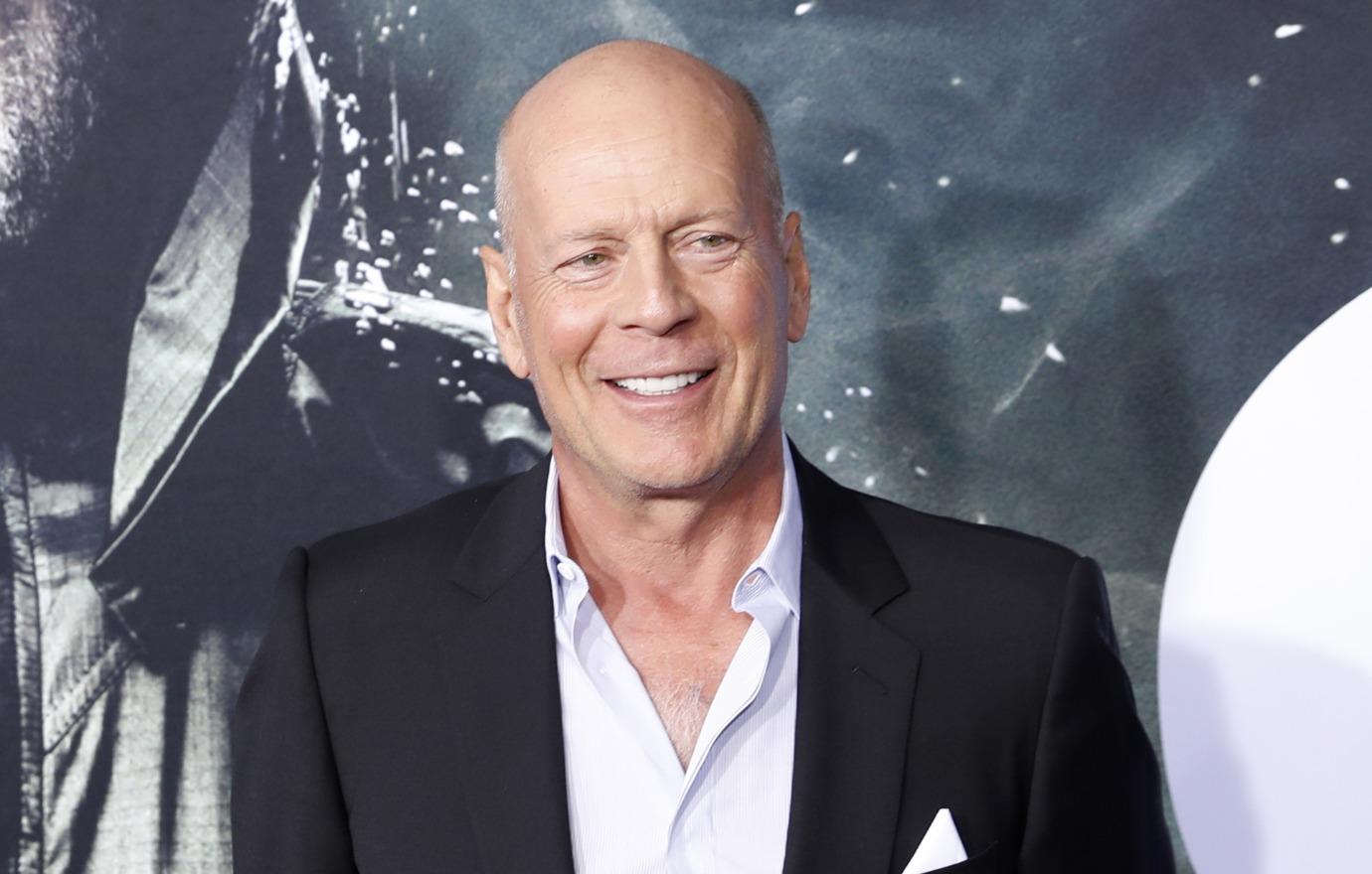 bruce willis misfires loaded gun film set aphasia diagnosis