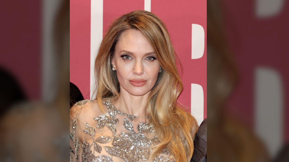 Angelina jolie