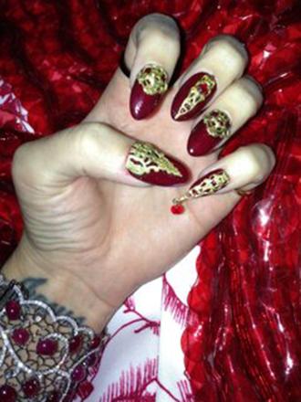 Ok_5513_katy_perry_nails.jpg