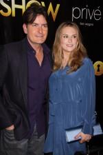 2009__12__wenn2380105 150×225.jpg