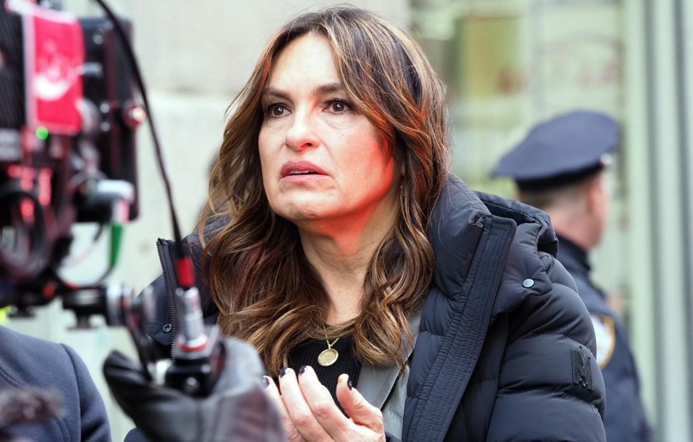 Mariska Hargitay Halts Filming Law And Order To Help Lost Girl