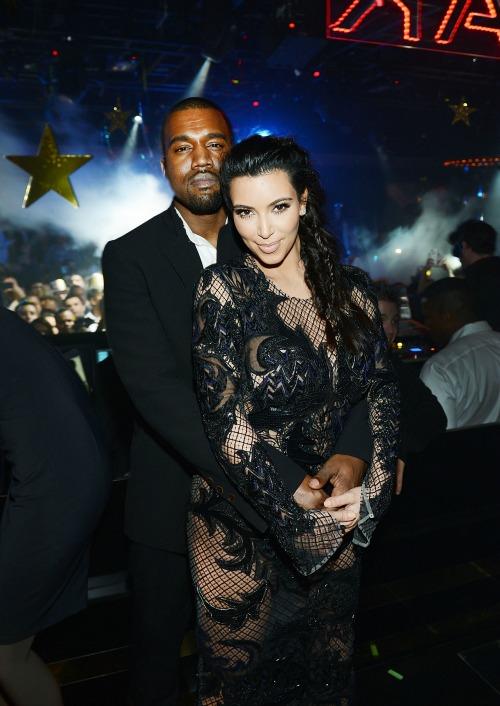 Kim kardashian kanye west 1 again_0_ _2.jpg