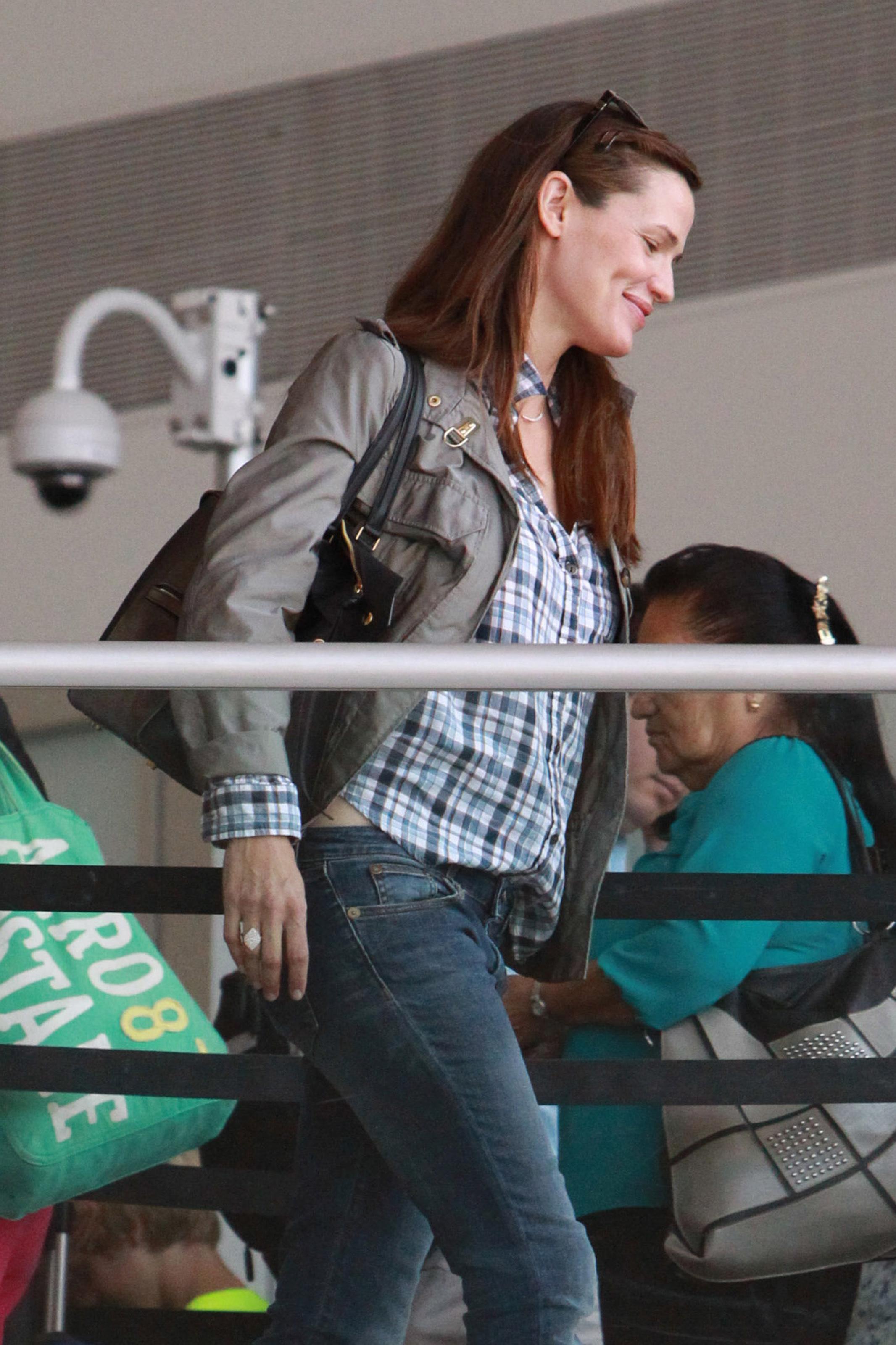 *EXCLUSIVE* Jennifer Garner flies solo without Ben Affleck on Father&#8217;s Day