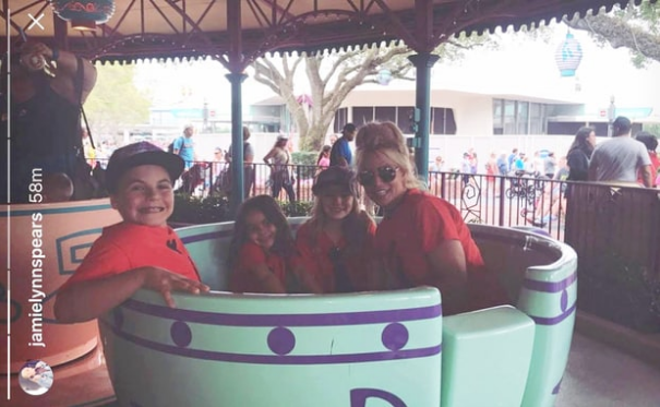 Britney Spears Niece Maddie Aldridge Disney World 02