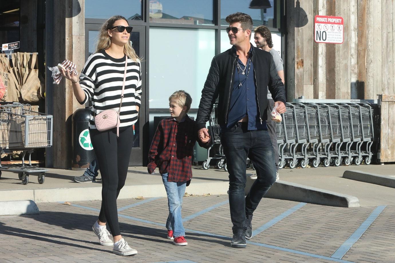 Robin thicke pregnant girlfriend