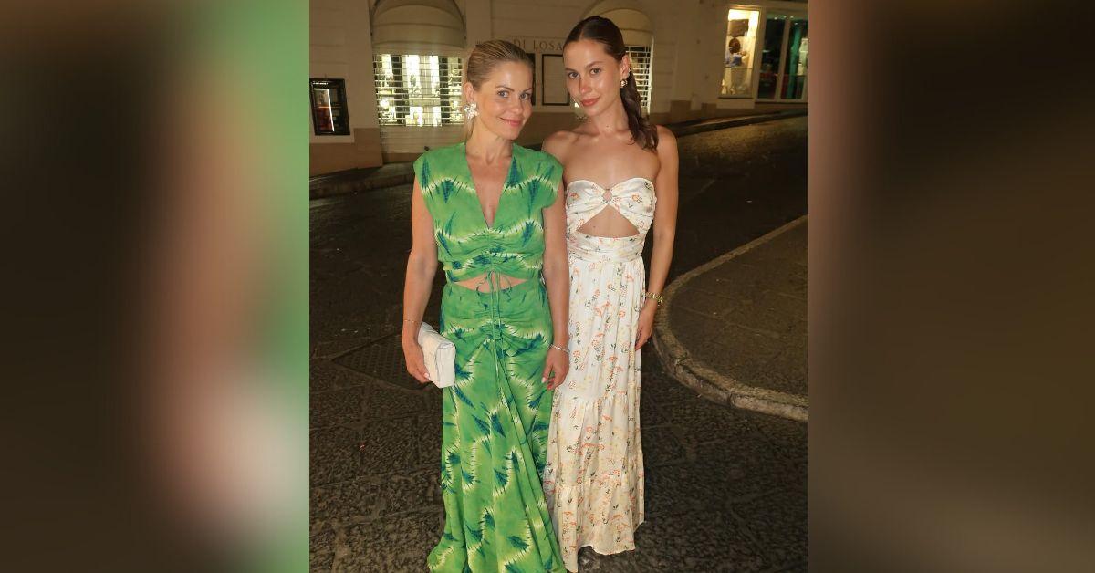 image of The actress is close with her daughter. 