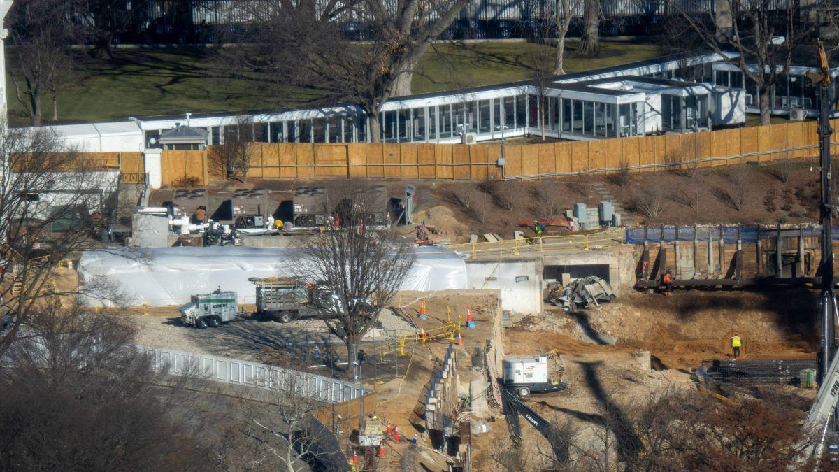 Image of Critics questioned the growing cost of the president's renovations.