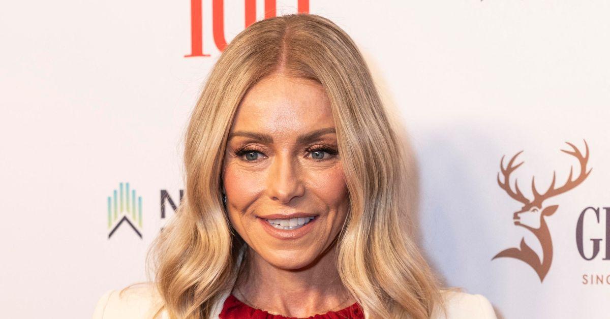 kelly ripa didnt ask permission see son broadway show