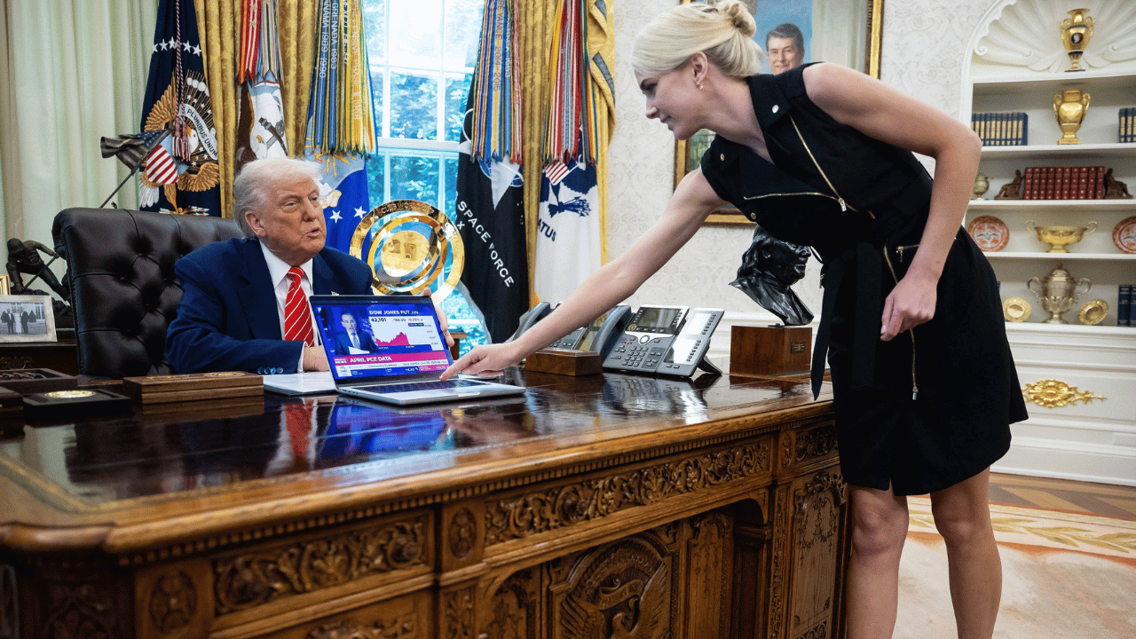 Image of Social media users speculated about what Donald Trump and his wife, Melania, were speaking about.