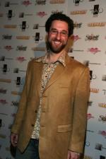 2009__09__wenn1051858 150×225.jpg