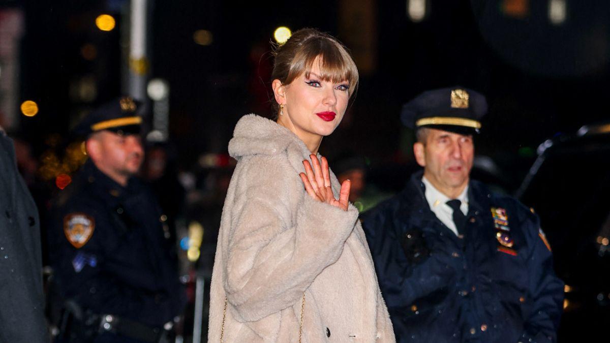 Image of Taylor Swift remains the night’s biggest focal point.