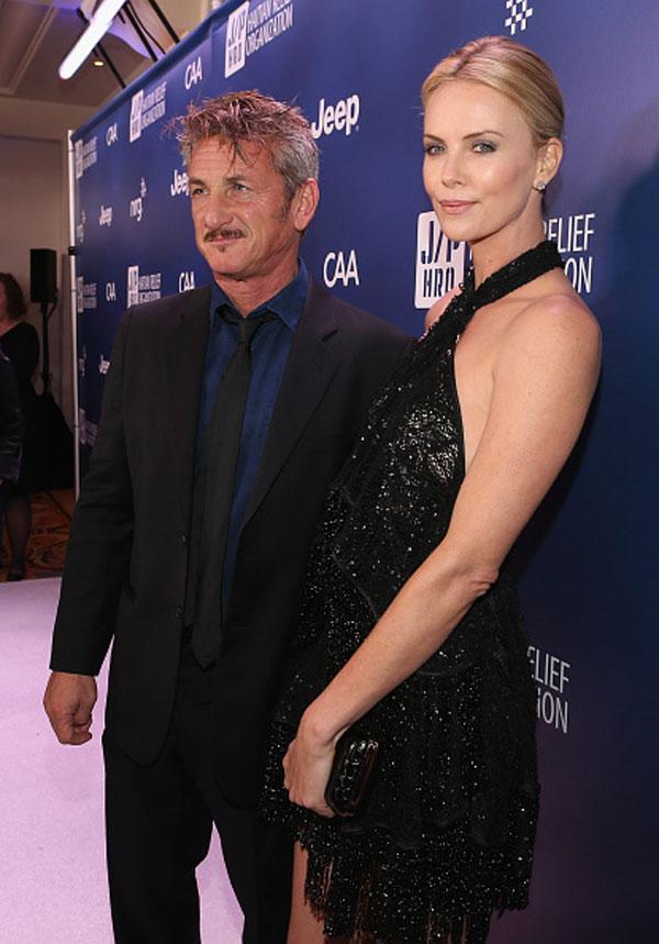 charlize-theron-sean-penn-booty-call