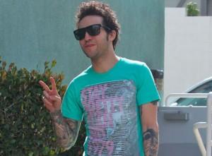 2011__01__pete_wentz_jan27_44991 300&#215;221.jpg